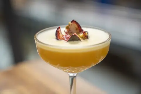 Grand cafe rox passievrucht cocktail villa arena